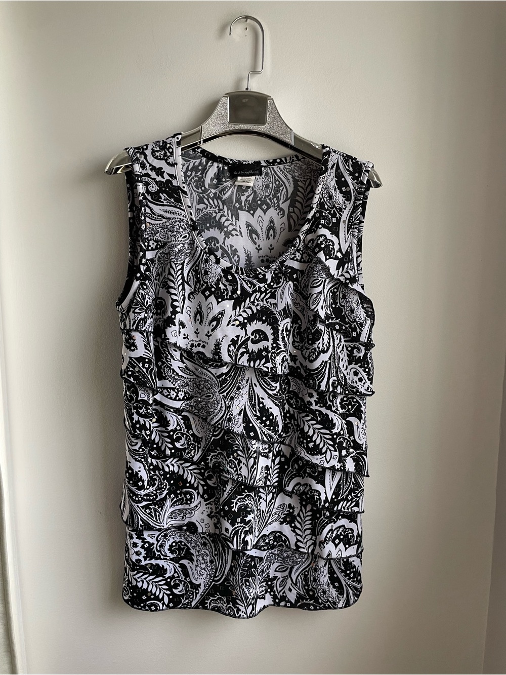 Sleeveless Black & White Paisley Ruffle Top with Sparkles-Party-XL